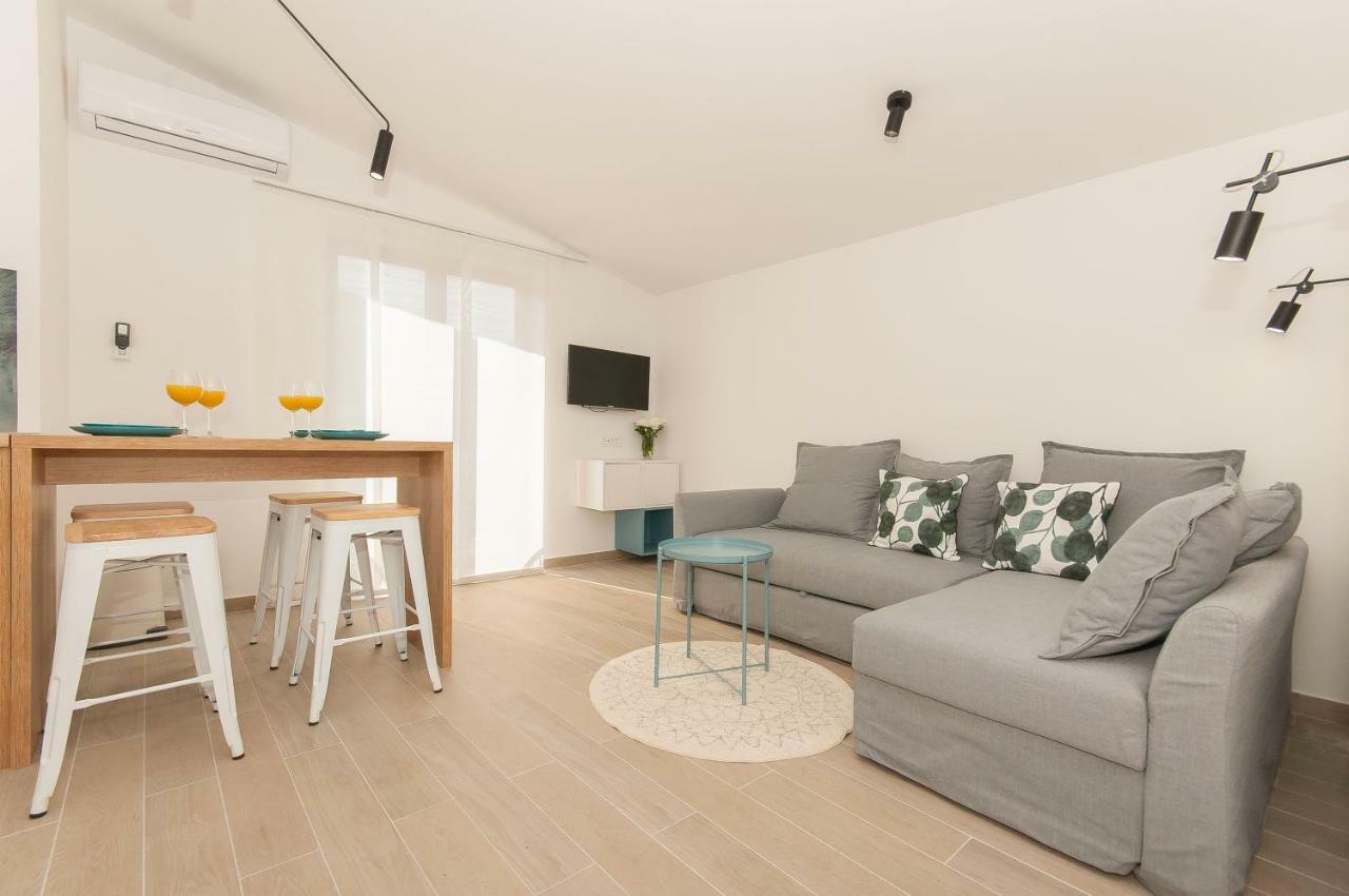 Duće Ante Apartments מראה חיצוני תמונה